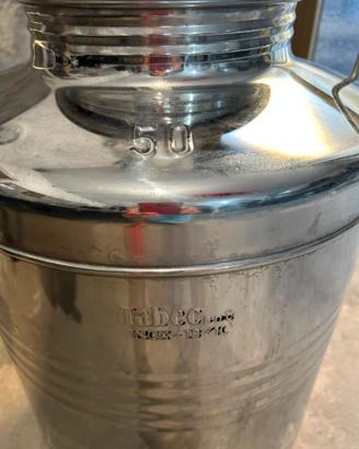 Contenitore per olio