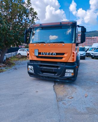 Iveco 260S48 scarrabile