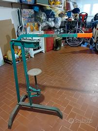 Imbottigliatrice/Tappatrice a colonna TAVARNELLA