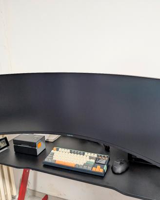 Samsung Odyssey G9 + wall mount