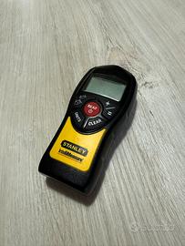 Misuratore STANLEY ad ultrasuoni