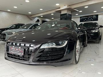 NUOVA AUDI R8 5.2 V10 FSI 525CV QUATTRO R-TRONIC C