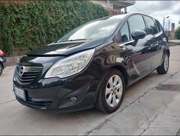 OPEL Meriva 1.7 DIESEL-2013 vetrina