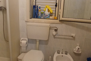 Vendita casa,piano terra più primo piano