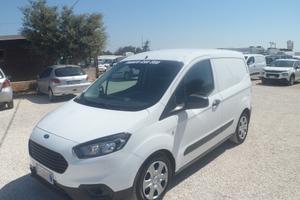 Ford Transit Courier furgone attrezzato