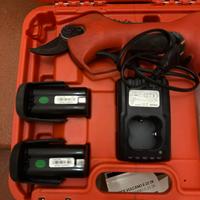 Forbice batteria stocker