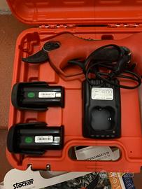 Forbice batteria stocker
