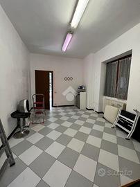 NEGOZIO A TRESCORE BALNEARIO