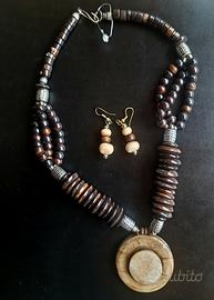 Set nuovo:collana,orecchini,anello in osso+legno