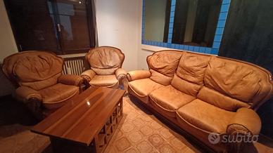 Mobili anni 70, porte, termosifoni in ghisa