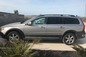 Volvo XC70 D5 AWD 205 CV Momentum – Pelle/Navi – F