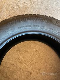 Gomme auto