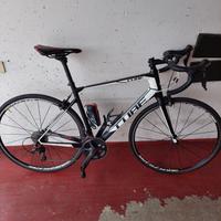 BICI DA CORSA CUBE ATTAIN CARBONIO