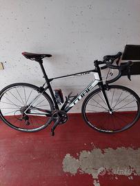 BICI DA CORSA CUBE ATTAIN CARBONIO