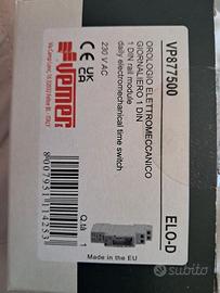 Orologio elettromeccanico giornaliero 1 din