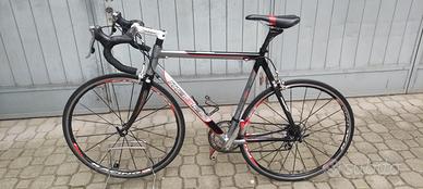 Bicicletta da corsa bici alluminio e carbonio