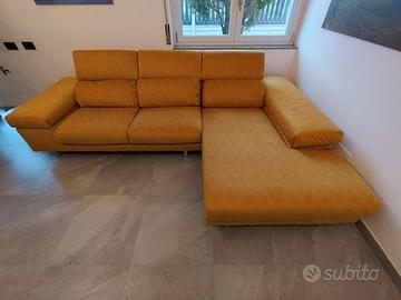 Divano con chaise longue