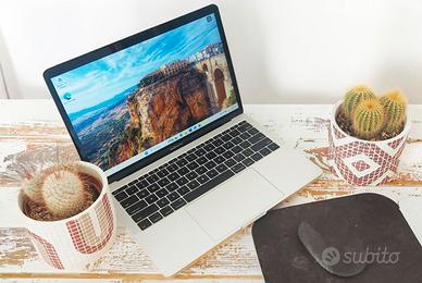Apple Macbook Pro13 8 GB RAM 256GB SSD Windows 11