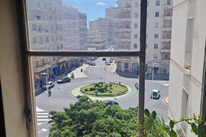 Luminoso appartamento di rappresentanza in centro