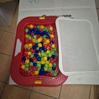 Gioco con chiodini di varie dimensioni