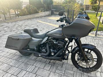 Harley Road glide