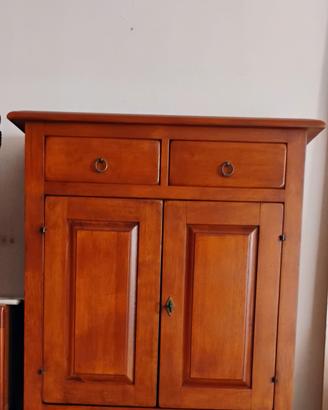 Credenza bassa/madia in stile arte povera 