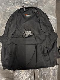Zaino Lowepro porta attrezzatura fotografica