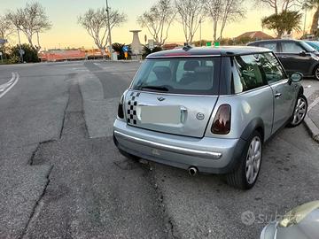 mini Cooper 
