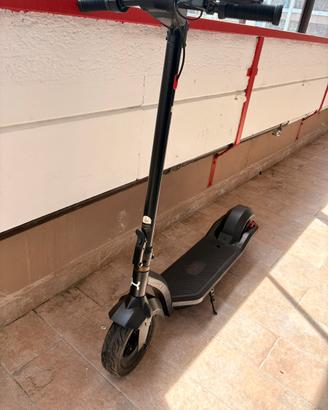 Monopattino Elettrico LEX R10