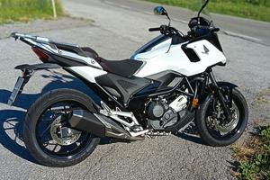 Nc 750 x manuale 