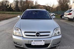 Opel Signum 3.0 V6 CDTI Sport