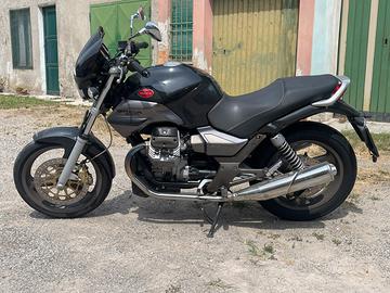 moto guzzi breva v750 IE