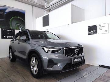VOLVO XC40 (2017-->) - XC40 B3 automatico Core