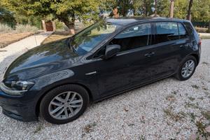 VOLKSWAGEN GOLF 1.5 TGI DSG
