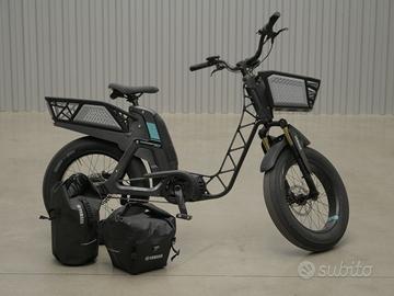 Bici Elettrica Yamaha con accessori