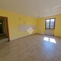 3 LOCALI A GASSINO TORINESE