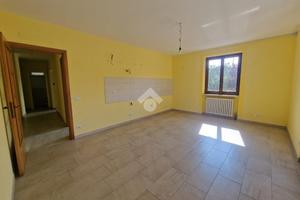 3 LOCALI A GASSINO TORINESE