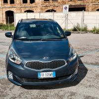 Kia caren's