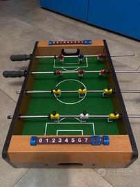 Biliardino da tavolo