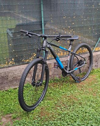 MTB SCOUT SEMI-NUOVA