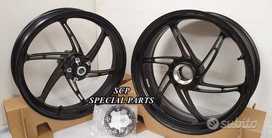 Ducati PANIGALE V4 V2 cerchi ruote superbike