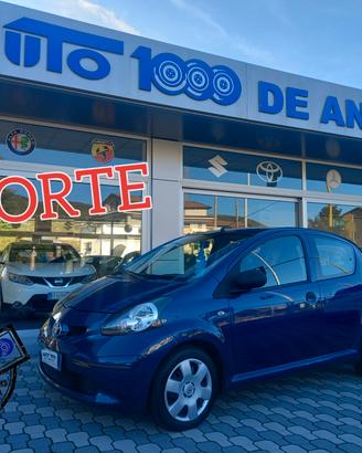 Toyota Aygo 1.0 5 PORTE ** UNICO PROPRIETARIO - CO