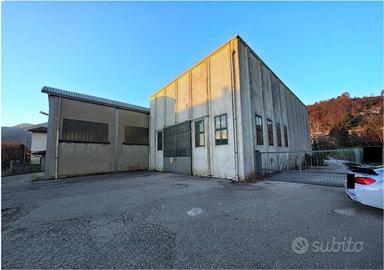 Immobile in asta di 1217 m² a Erba