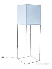 Lampada da terra Cubik di B&B Italia