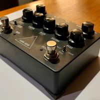 Keeley Ldarkside, pedale per effetti