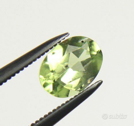 Peridoti naturali verde chiaro (281,2818b) - Collezionismo In vendita a ...