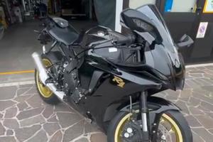 Yzf R1