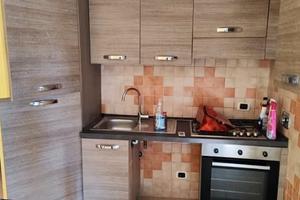 Casalotti bilocale con balcone e p.auto