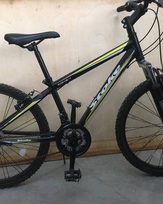 Bicicletta Stoke Icon 24 sospensione anteriore