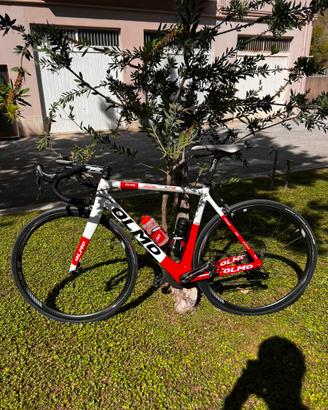 Bici da corsa full carbon